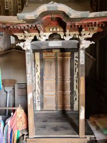 岩之上堂のその他建物