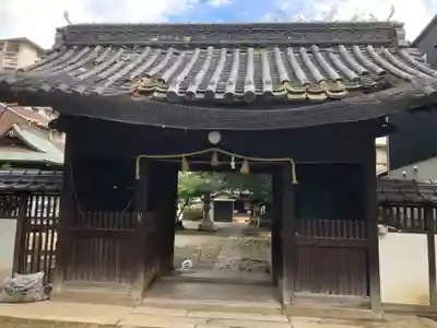 石門別神社の山門・神門