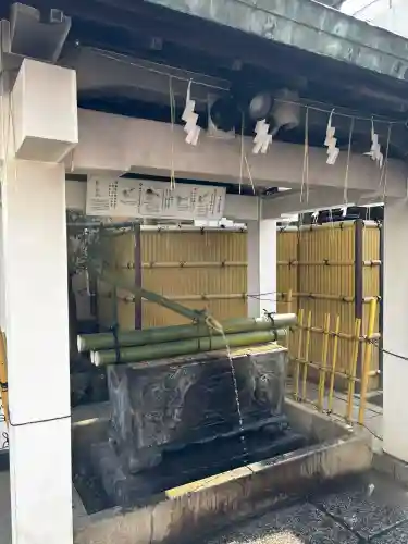 皆中稲荷神社の{uncategorized: "未分類", other: "その他", undefined: "問題あり", building: "その他建物", grave: "お墓", sacred_gate: "鳥居", guardian: "狛犬", statue: "像", buddha: "仏像", history: "歴史", nature: "自然", garden: "庭園", animal: "動物", pagoda: "塔", temizu: "手水舎", mountain_gate: "山門・神門", sanctuary: "本殿・本堂", subordinate: "末社・摂社", art: "芸術", scenery: "景色", jizo: "地蔵", ema: "絵馬", goshuin: "御朱印", omikuji: "おみくじ", items: "授与品その他", amulet: "お守り", goshuincho: "御朱印帳", eats: "食事", festival: "お祭り", votive_dance: "神楽", shichigosan: "七五三参", wedding: "結婚式", experience: "体験その他", initially: "初詣", around: "周辺", anti_infection: "感染症対策"}