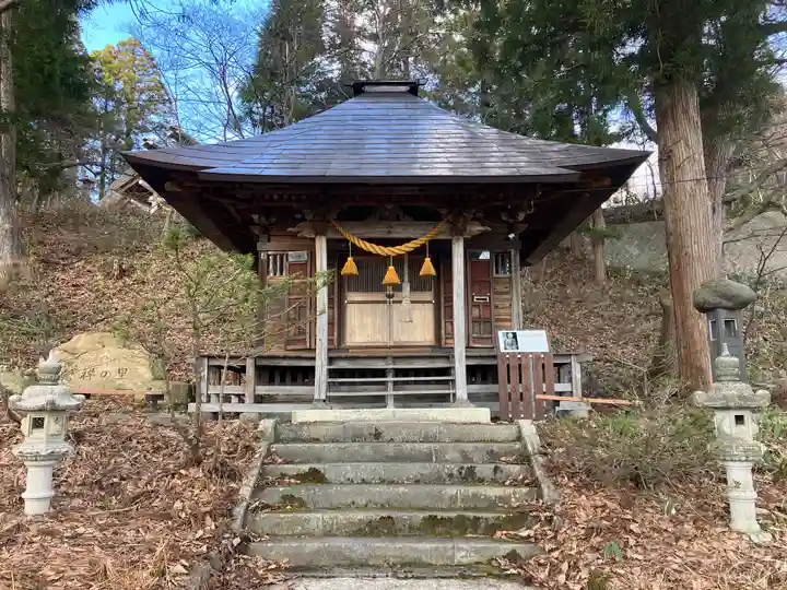 酢川温泉神社(山形県)