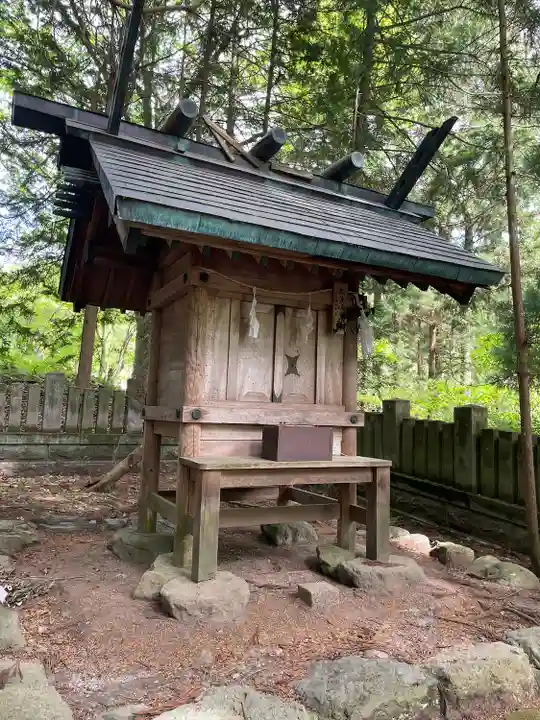 仁科神明宮の末社・摂社