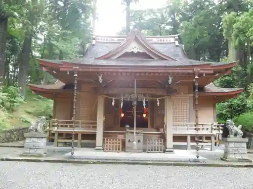 須山浅間神社の本殿