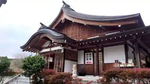 南湖神社の本殿・本堂