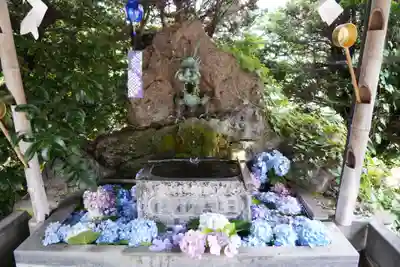 石母田 三吉神社の手水舎