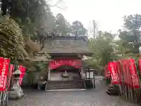 三柱神社の{uncategorized: "未分類", other: "その他", undefined: "問題あり", building: "その他建物", grave: "お墓", sacred_gate: "鳥居", guardian: "狛犬", statue: "像", buddha: "仏像", history: "歴史", nature: "自然", garden: "庭園", animal: "動物", pagoda: "塔", temizu: "手水舎", mountain_gate: "山門・神門", sanctuary: "本殿・本堂", subordinate: "末社・摂社", art: "芸術", scenery: "景色", jizo: "地蔵", ema: "絵馬", goshuin: "御朱印", omikuji: "おみくじ", items: "授与品その他", amulet: "お守り", goshuincho: "御朱印帳", eats: "食事", festival: "お祭り", votive_dance: "神楽", shichigosan: "七五三参", wedding: "結婚式", experience: "体験その他", initially: "初詣", around: "周辺", anti_infection: "感染症対策"}