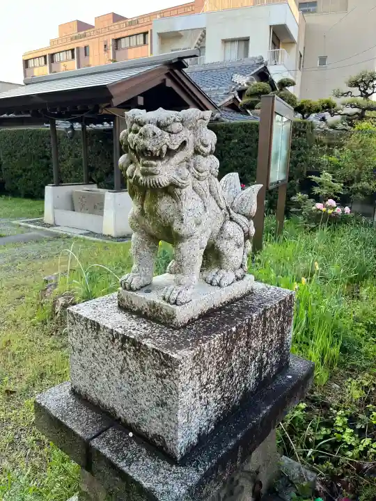 多賀神社の{uncategorized: "未分類", other: "その他", undefined: "問題あり", building: "その他建物", grave: "お墓", sacred_gate: "鳥居", guardian: "狛犬", statue: "像", buddha: "仏像", history: "歴史", nature: "自然", garden: "庭園", animal: "動物", pagoda: "塔", temizu: "手水舎", mountain_gate: "山門・神門", sanctuary: "本殿・本堂", subordinate: "末社・摂社", art: "芸術", scenery: "景色", jizo: "地蔵", ema: "絵馬", goshuin: "御朱印", omikuji: "おみくじ", items: "授与品その他", amulet: "お守り", goshuincho: "御朱印帳", eats: "食事", festival: "お祭り", votive_dance: "神楽", shichigosan: "七五三参", wedding: "結婚式", experience: "体験その他", initially: "初詣", around: "周辺", anti_infection: "感染症対策"}