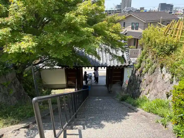 橋寺 放生院の{uncategorized: "未分類", other: "その他", undefined: "問題あり", building: "その他建物", grave: "お墓", sacred_gate: "鳥居", guardian: "狛犬", statue: "像", buddha: "仏像", history: "歴史", nature: "自然", garden: "庭園", animal: "動物", pagoda: "塔", temizu: "手水舎", mountain_gate: "山門・神門", sanctuary: "本殿・本堂", subordinate: "末社・摂社", art: "芸術", scenery: "景色", jizo: "地蔵", ema: "絵馬", goshuin: "御朱印", omikuji: "おみくじ", items: "授与品その他", amulet: "お守り", goshuincho: "御朱印帳", eats: "食事", festival: "お祭り", votive_dance: "神楽", shichigosan: "七五三参", wedding: "結婚式", experience: "体験その他", initially: "初詣", around: "周辺", anti_infection: "感染症対策"}