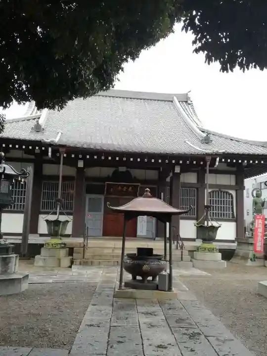 長全寺の本殿・本堂