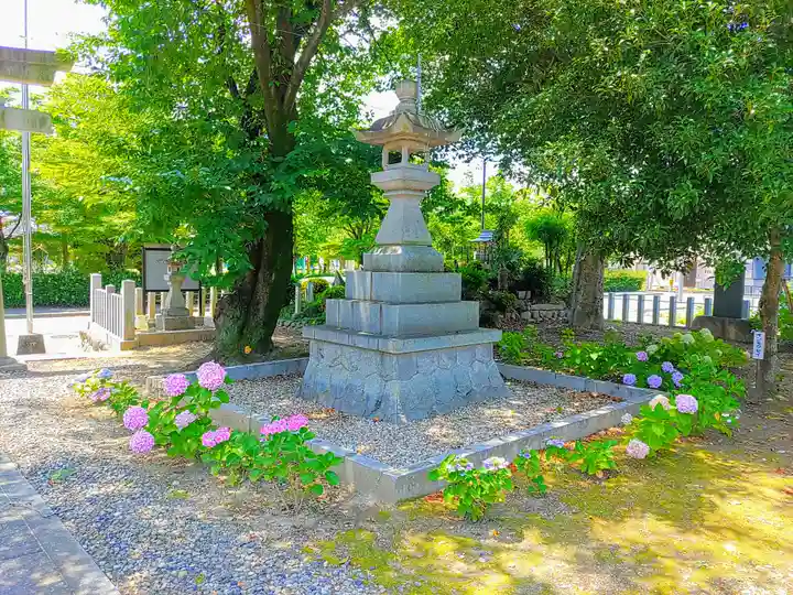修理若御子社のその他建物