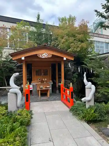 蛇窪神社の末社