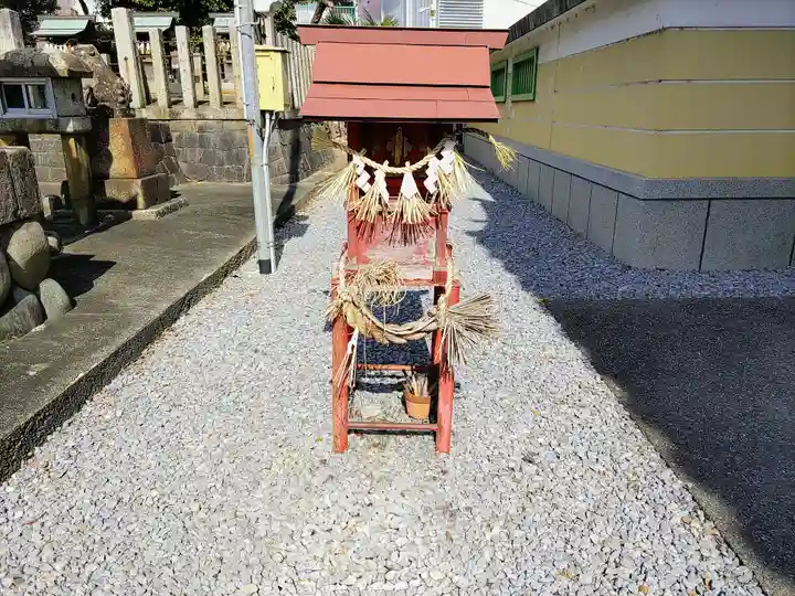 六社神社の末社・摂社