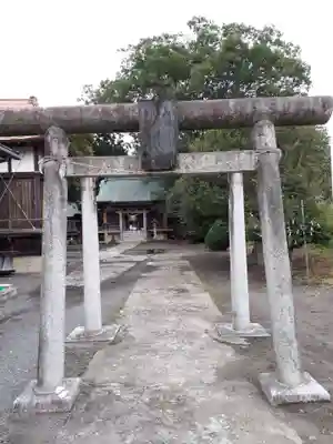 旅立稲荷神社の鳥居