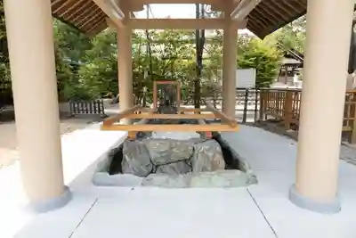 和泉國一之宮　大鳥大社の手水舎