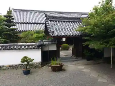 穴太寺の山門・神門