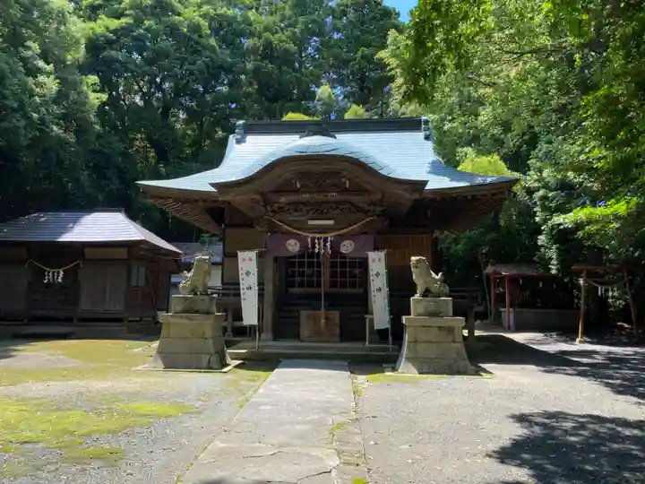 高蔵寺の本殿・本堂