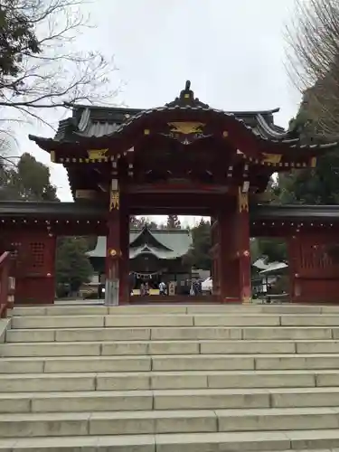 秩父神社の山門