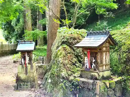 貴船神社の末社