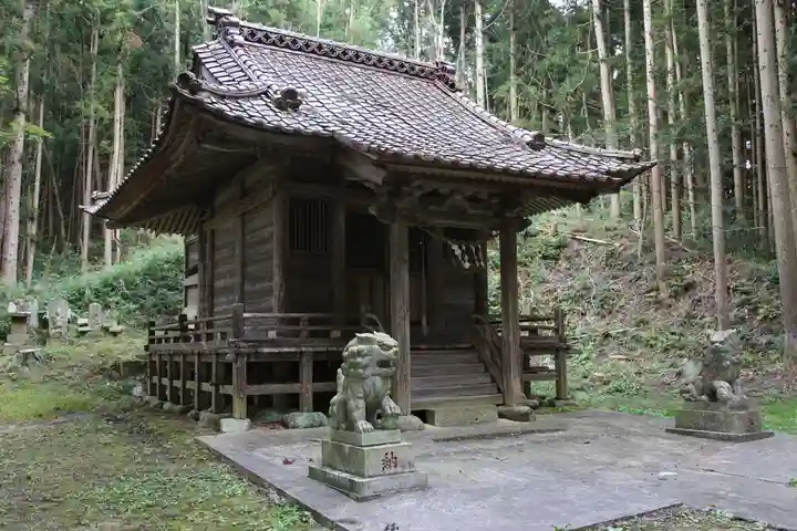 久須志神社の本殿・本堂