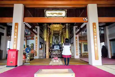 霊鷲院の本殿・本堂