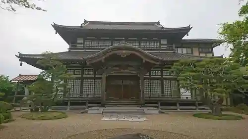 龍華院の本殿・本堂