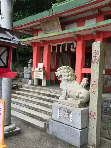 二見興玉神社の{uncategorized: "未分類", other: "その他", undefined: "問題あり", building: "その他建物", grave: "お墓", sacred_gate: "鳥居", guardian: "狛犬", statue: "像", buddha: "仏像", history: "歴史", nature: "自然", garden: "庭園", animal: "動物", pagoda: "塔", temizu: "手水舎", mountain_gate: "山門・神門", sanctuary: "本殿・本堂", subordinate: "末社・摂社", art: "芸術", scenery: "景色", jizo: "地蔵", ema: "絵馬", goshuin: "御朱印", omikuji: "おみくじ", items: "授与品その他", amulet: "お守り", goshuincho: "御朱印帳", eats: "食事", festival: "お祭り", votive_dance: "神楽", shichigosan: "七五三参", wedding: "結婚式", experience: "体験その他", initially: "初詣", around: "周辺", anti_infection: "感染症対策"}