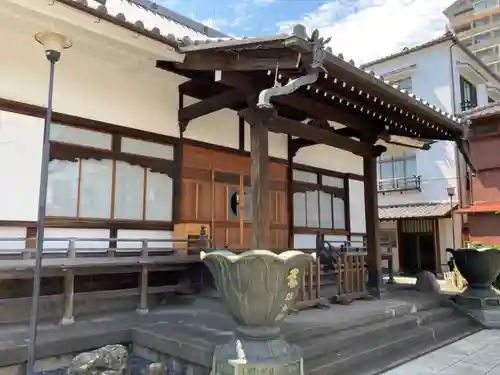 雄松院の本殿・本堂