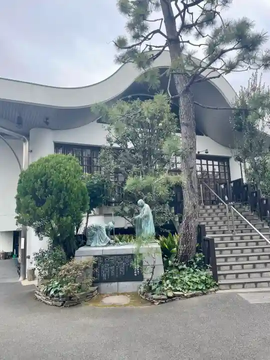 大龍寺の{uncategorized: "未分類", other: "その他", undefined: "問題あり", building: "その他建物", grave: "お墓", sacred_gate: "鳥居", guardian: "狛犬", statue: "像", buddha: "仏像", history: "歴史", nature: "自然", garden: "庭園", animal: "動物", pagoda: "塔", temizu: "手水舎", mountain_gate: "山門・神門", sanctuary: "本殿・本堂", subordinate: "末社・摂社", art: "芸術", scenery: "景色", jizo: "地蔵", ema: "絵馬", goshuin: "御朱印", omikuji: "おみくじ", items: "授与品その他", amulet: "お守り", goshuincho: "御朱印帳", eats: "食事", festival: "お祭り", votive_dance: "神楽", shichigosan: "七五三参", wedding: "結婚式", experience: "体験その他", initially: "初詣", around: "周辺", anti_infection: "感染症対策"}