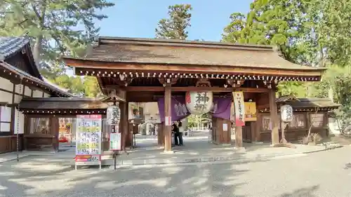 建部大社の山門・神門