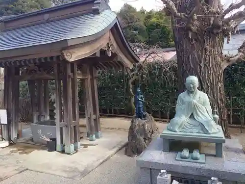 龍泉寺(龍頭不動尊)の像