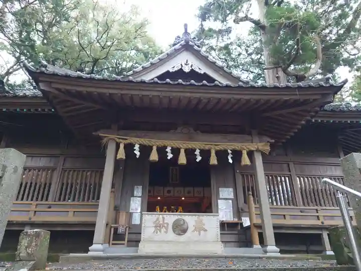 事任八幡宮の本殿・本堂