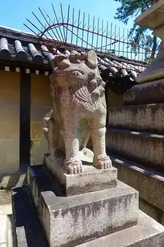 下御霊神社の狛犬