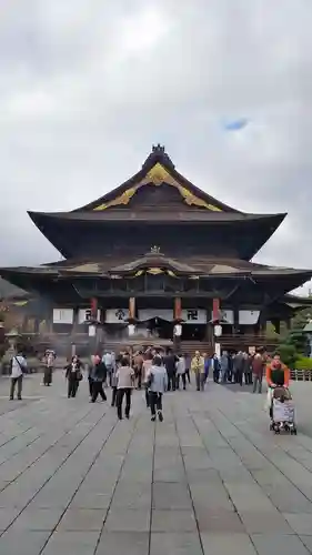 善光寺大勧進の本殿