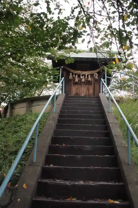 諏訪神社の末社・摂社