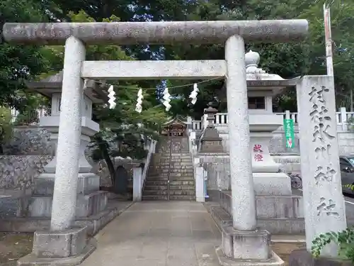 大泉氷川神社の鳥居