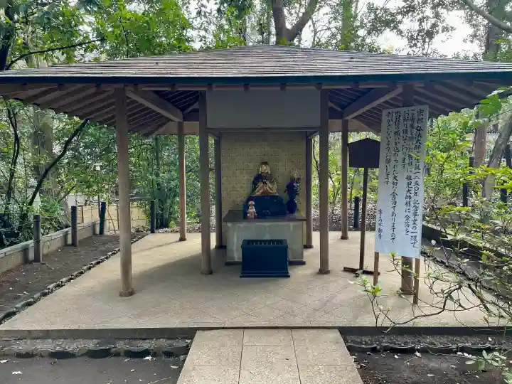 明王院(満願寺別院)の{uncategorized: "未分類", other: "その他", undefined: "問題あり", building: "その他建物", grave: "お墓", sacred_gate: "鳥居", guardian: "狛犬", statue: "像", buddha: "仏像", history: "歴史", nature: "自然", garden: "庭園", animal: "動物", pagoda: "塔", temizu: "手水舎", mountain_gate: "山門・神門", sanctuary: "本殿・本堂", subordinate: "末社・摂社", art: "芸術", scenery: "景色", jizo: "地蔵", ema: "絵馬", goshuin: "御朱印", omikuji: "おみくじ", items: "授与品その他", amulet: "お守り", goshuincho: "御朱印帳", eats: "食事", festival: "お祭り", votive_dance: "神楽", shichigosan: "七五三参", wedding: "結婚式", experience: "体験その他", initially: "初詣", around: "周辺", anti_infection: "感染症対策"}