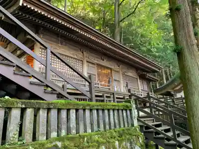 諏訪大社の本殿・本堂