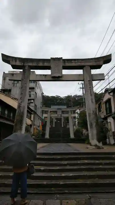 鎮西大社諏訪神社の鳥居