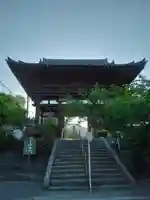 當麻寺の山門・神門