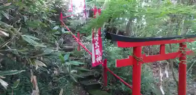 大鷲神社の末社・摂社