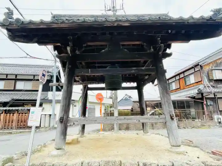 牛飼地蔵堂(元福泉寺)の{uncategorized: "未分類", other: "その他", undefined: "問題あり", building: "その他建物", grave: "お墓", sacred_gate: "鳥居", guardian: "狛犬", statue: "像", buddha: "仏像", history: "歴史", nature: "自然", garden: "庭園", animal: "動物", pagoda: "塔", temizu: "手水舎", mountain_gate: "山門・神門", sanctuary: "本殿・本堂", subordinate: "末社・摂社", art: "芸術", scenery: "景色", jizo: "地蔵", ema: "絵馬", goshuin: "御朱印", omikuji: "おみくじ", items: "授与品その他", amulet: "お守り", goshuincho: "御朱印帳", eats: "食事", festival: "お祭り", votive_dance: "神楽", shichigosan: "七五三参", wedding: "結婚式", experience: "体験その他", initially: "初詣", around: "周辺", anti_infection: "感染症対策"}