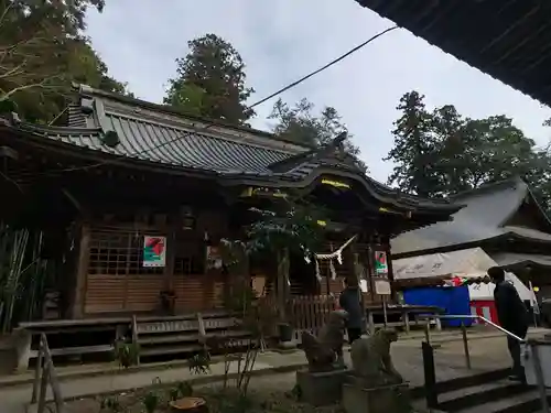 雄琴神社の本殿・本堂