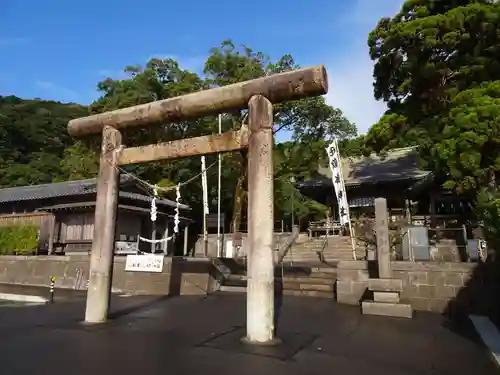 鶴嶺神社の鳥居