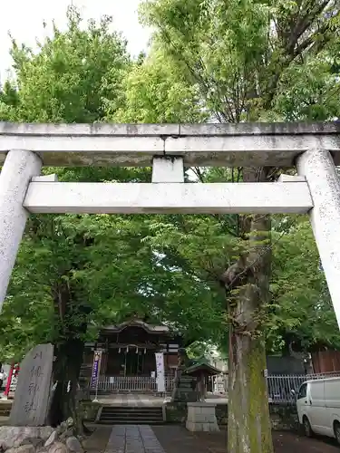 滝野川八幡神社の鳥居