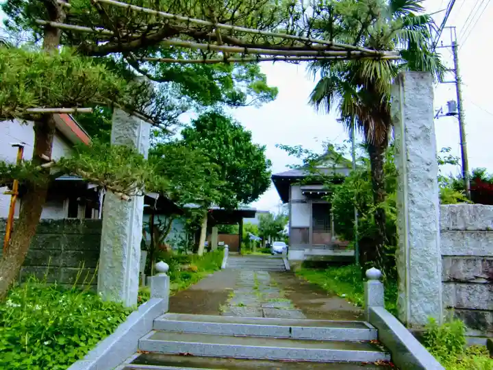 南蔵院の山門・神門