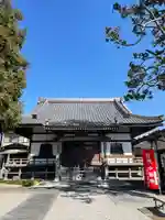 石田寺の本殿・本堂