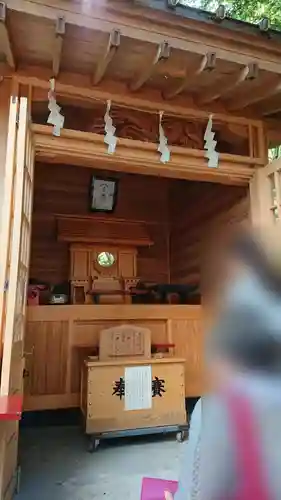 新屋山神社の本殿・本堂