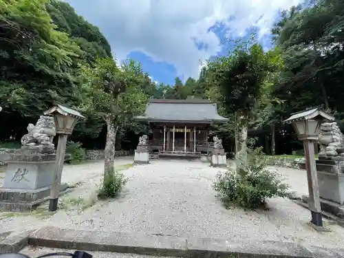 矢川神社の本殿・本堂