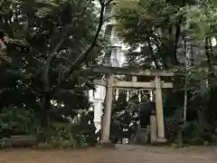 西久保八幡神社の鳥居