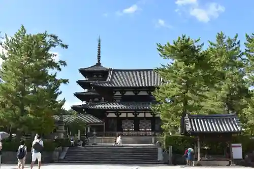 法隆寺の本殿