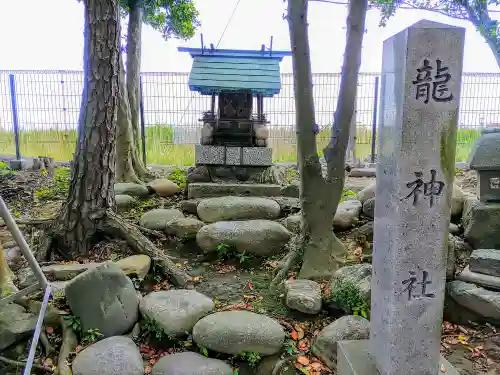 神明社（新茶屋）の末社・摂社